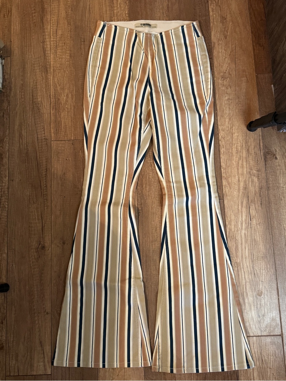 Striped Flare Wide-Leg Jeans - Beige/Navy
